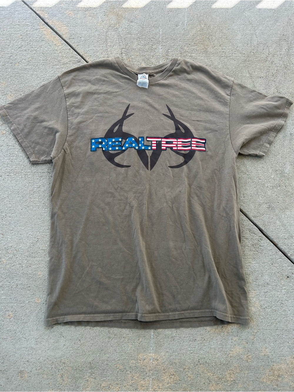 Realtree Olive Green Short-Sleeve Tee with American Flag Logo